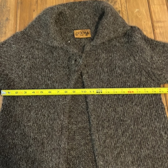 Peruvian Trading Company sweater - Picture 6 of 7